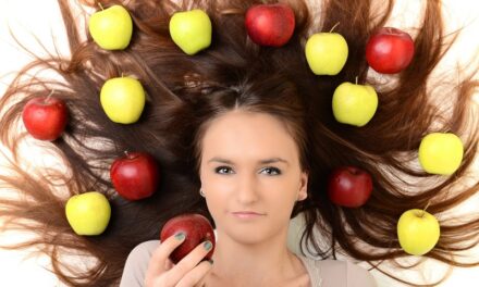 हेयर ग्रोथ बढ़ाने वाले फ़ूड – Foods for Hair Growth