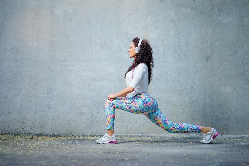 स्ट्रेचिंग के फ़ायदे, प्रकार, शुरू कैसे करें, टिप्स – Benefits of Stretching