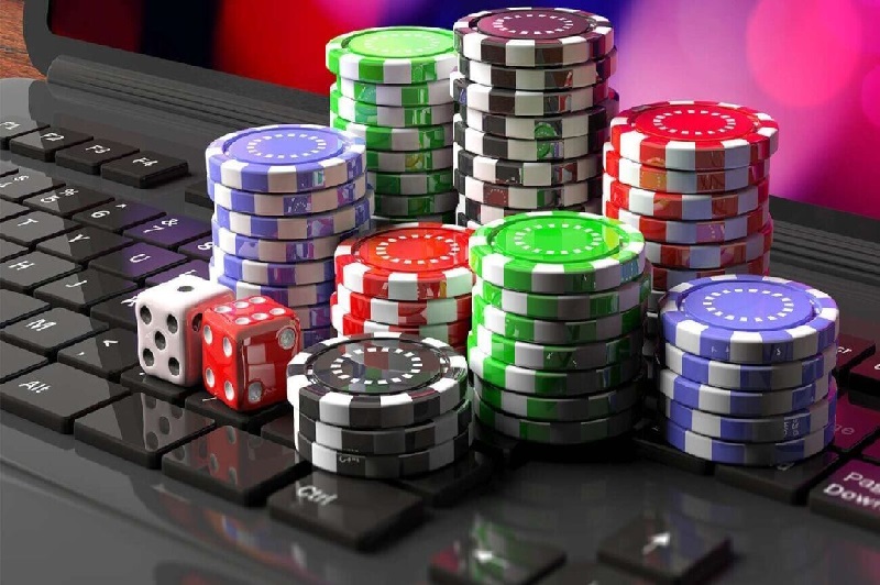 The Rise of Online Casinos: Adapting to the Digital Age